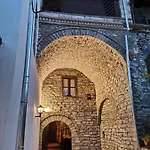 Boutique Praga Gjirokaster