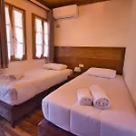 Boutique Praga Gjirokastër