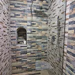 Boutique Praga Hotell Gjirokastër