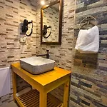 Boutique Praga Gjirokastër