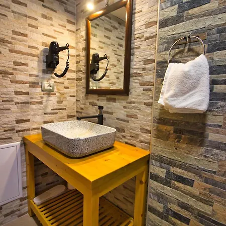 Boutique Praga 호텔 3*