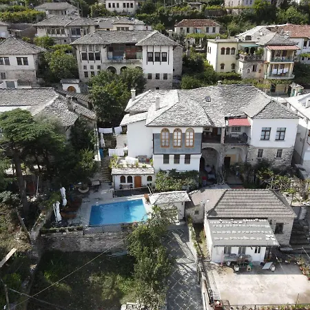 Boutique Praga 3* Gjirokastër