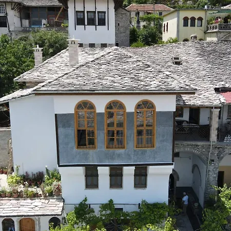 Boutique Praga Gjirokastër