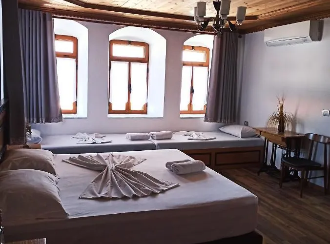 Boutique Praga 3* Gjirokaster