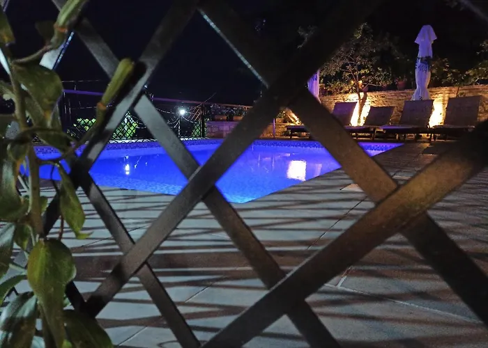 Hotel Boutique Praga Gjirokaster