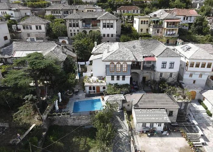 Boutique Praga 3* Gjirokaster